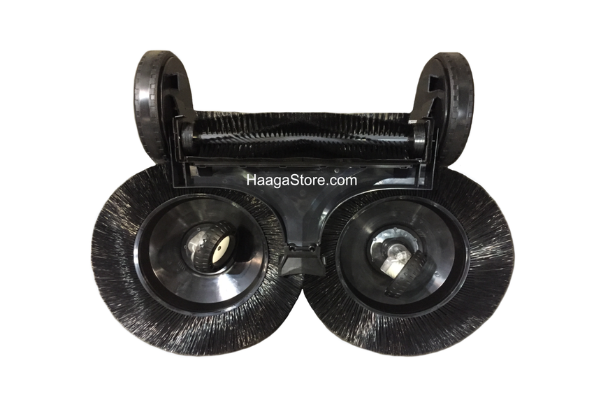 HAAGA 497 Sweeper 3 brushes close-up view