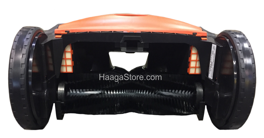 HAAGA 677 iSweep ACCU Sweeper rear middle brush close-up view